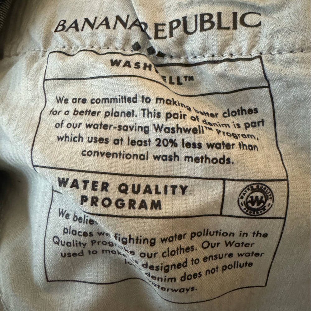Banana Republic Travel Jeans 35x32 Athletic Fit - Picture 2 of 8